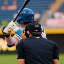 Can confirm: Bob loves hitting homers. Bob Seymour bashed TWO longballs in  last night’s series-opening victory!