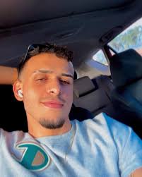 Angelo Nieves Gonzalez (@ang_nieves) • Instagram photos and videos