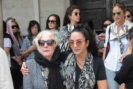 Görüntülerde tatlıtuğ motosikletiyle ilerlerken karşı yönden. Kivanc Tatlitug Babalar Gunu Nde Topraga Verdi