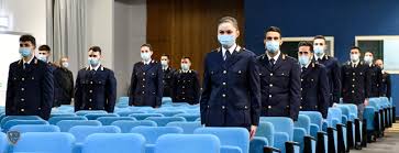 Concorso per il reclutamento di 559 allievi della polizia di stato riservato ai vfp1 e vfp4. Il Giuramento Degli Allievi Agenti Del 209 Corso Polizia Di Stato