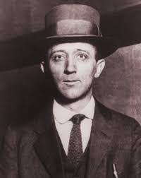 Robert Pendell's Instagram, Twitter & Facebook