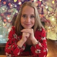 Carrie Hogue's Instagram, Twitter & Facebook