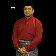 Tertuduh, prof madya dr mohd nor mamat, 46, yang juga pensyarah akademi pengajian islam kontemporari di sebuah universiti awam di shah alam bagaimanapun mengaku tidak bersalah selepas pertuduhan. Ingin Minta Cerai Dari Suami Isteri Baca Dulu Jawapan Pakar