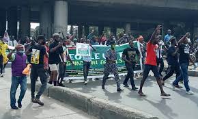 The june 12 democracy day nationwide protest is currently gathering momentum as nigerians in over 30 cities around the world have showed solidarity to register their displeasure about the country. 4zg6matcgknrfm