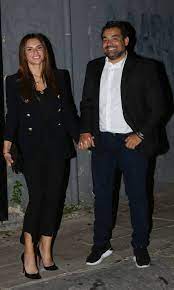 Καλεσμένη στην εκπομπή happy day με την σταματίνα τσιμτσιλή βρέθηκε η ελένη τσολάκη, η οποία μεταξύ. Etoimoi Na Ginoyn Goneis Elenh Tsolakh Kai Paylos Petroylakhs Gossip Tv Gr