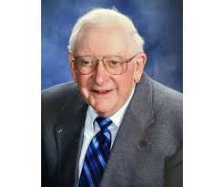 Henry Hoelker Obituary (1931