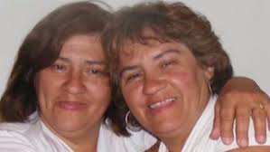 Gemelas se reencontraron tras más de 50 años separadas y sin conocerse