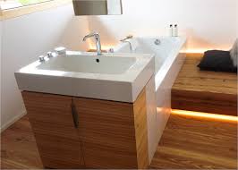 Rechts und links vom waschbecken gibt es ausreichend viel ablagefläche. Elegante Ideen Fur Badezimmer Waschtische