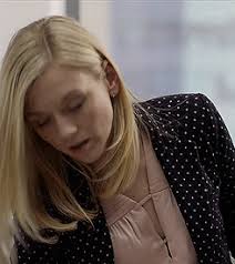 emily kinney daily — andsowewalkalone: Emily Kinney as Tess Larson...