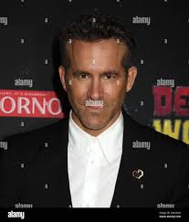 David reynolds actor hi-res stock photography and images