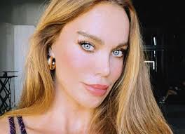 Ebru Şallının 18 yaşındaki oğlu Beren Tan kaslı vücuduyla hayran bıraktı -  Magazin Haberleri