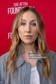 Erin Doherty (16 de Julho de 1992)