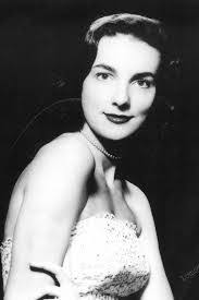 Sasha Laurie's Instagram, Twitter & Facebook