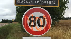 Disponible en aluminium avec couvre chant, ce panneau de circulation «limitation de vitesse 30 km/h» ; Limitation De La Vitesse A 80 Km H Plusieurs Panneaux Et Radars Deteriores