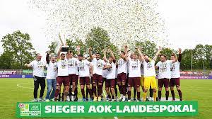 Jun 15, 2021 · der bfc dynamo ist ein fußballverein aus berlin, der am 15. Kapitan Pollasch Bringt Bfc Dynamo Auf Kurs