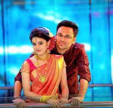 Facebook Wedding Couple Poses Wedding Couples Photography Indian Wedding Couple Photography