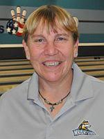Mandy Wilson takes lead at USBC Senior Queens