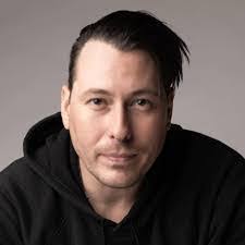 Earnest Bean's Instagram, Twitter & Facebook