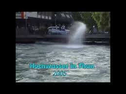 Mit über 460 m3/s wurde in thun ein schlimmeres hochwasser verhindert. Hochwasser In Thun 2005 Youtube