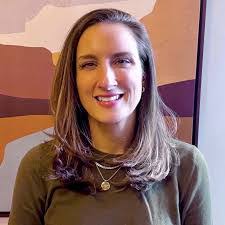 Regina Saylor's Instagram, Twitter & Facebook