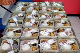 Nasi box semarang merupakan layanan catering unggulan kami. Paket Nasi Box Kotak Semarang Murah Lezat Dan Bergizi Silakan Boking