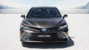 After retiring the avensis, toyota is now ready to launch its replacement, the camry, in the uk on april 1, with deliveries commencing on july 1. Toyota Camry America S Best Selling Car Now On Sale In Britain Motoring Research