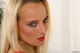 VICTORIA PURE — LITTLE BLACK VIBE pornô 🌶️ galeria de fotos - PornHat