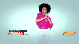 Dance Monkey Tones And I In Italiano Muffami Italian Version By Lysa Maff Youtube