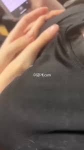 친구들과 가슴빨기 미공개.C0M  Korean,korea,asian,amateur - EPORNER