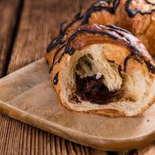 Croissant Au Chocolat Recette Croissant Chocolat Alimentation Recette Croissant