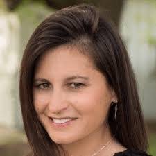 Karen Seder's Instagram, Twitter & Facebook