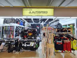 Para gadis sering histeris ketika melihat aku beraksi dibidang olahraga, seperti basket, lari dan sebagainya. Store Category Kipmall