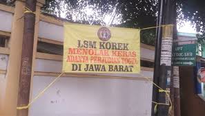 Gaji lsm / lsm jara desak pemkab pidie bayar gaji guru kontrak : Maraknya Judi Togel Di Jawa Barat Lsm Korek Tolak Keras Dan Minta Aparat Segera Lakukan Tindakan Mitrapol