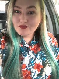 Kelly Herrera's Instagram, Twitter & Facebook