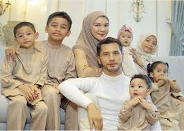 Tapi tak apa la, saya tak nak fikir mengenai perkara itu, katanya. Lama Tak Muncul Dengan Video Pelik Aliff Syukri Mulakan Azam Baharu Saya Perlu Berubah Jadi Matang Hiburan Mstar
