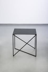 grupa products dot table small bijzettafel salontafel zwart staal metaal aluminium salontafel bijzettafel tafels
