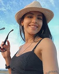 Eve Rosales's Instagram, Twitter & Facebook