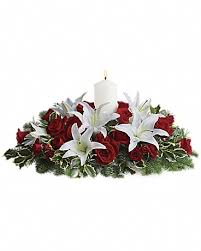 Her book, house of houses (2008), is a family memoir told in the voices of ancestors. Luminous Lilies Centerpiece T128 3a In Chicago Il Soukal Floral Co Greenhouses
