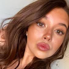 Suzanne Olson (@lasvegasnaildiva) • Instagram photos and videos