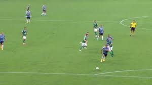 Assista online os gols e os melhores momentos dos jogos de hoje. Renato Se Comove Ao Lembrar Dos Pais Apos Recorde Pelo Gremio La No Ceu Estao Vendo O Sucesso Gremio Ge