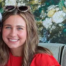 Marisa Allen and Mike Thompson's Wedding Website