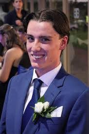 Justin Stott's Instagram, Twitter & Facebook