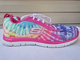 Amerika'nın açık ara en büyük sportif giyim ve çocuk markası olan skechers, spor ve günlük ayakkabı kategorilerinde. Skechers Flex Sole Skech Knit Rainbow Women S Size 9 Running Gunstige Schuhe