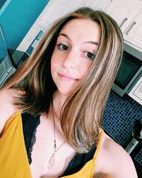 hi my name is jordan kuhse, i'm from eastlake ohio. i'm going to be  majoring in nursing and staying in clark hall! some of my favorite things  are working out, shopping and