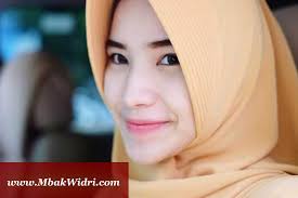 Cara menggambar wajah wanita untuk pemula step by step dan detail khusus kalian para pemula atau yang sedang belajar. Mantra Pemanis Muka Mengundang Cinta Siapa Saja Mbak Widri