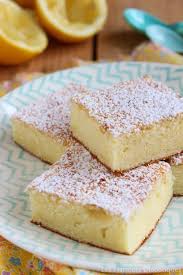 Tres Bonne Recette Je La Recommande Sans Hesiter Pour Un Gouter Dessert Printanier Avec Une Glace Ou Une Salade Recette Recette Dessert Salade De Fruits Frais