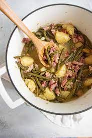 Scatter the green beans and corn evenly on top. Southern Green Beans And Potatoes
