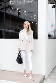 Winter White Outfits 2019 Tips For How To Wear White In The Winter Winter White Outfit Winter Fashion Outfits All White Outfit
