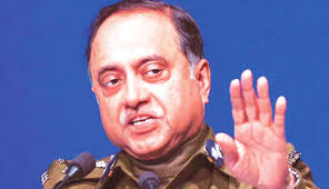 TRUMP PLAYS HOT, COLD WITH TARIFFS