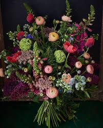 Maybe you would like to learn more about one of these? Habt Ihr Schonmal So Wunderschone Blumenstrausse Gesehen Scarlet Violet Myshopyfy Beautiful Bouquet Of Flowers Beautiful Flower Arrangements Beautiful Flowers